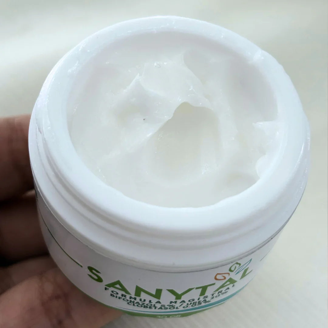 BIFONAZOL FORTE 3 EN 1 - UREA 20% / CLOBETASOL 0.05% (Elimina tiñas e infecciones por hongos) S003